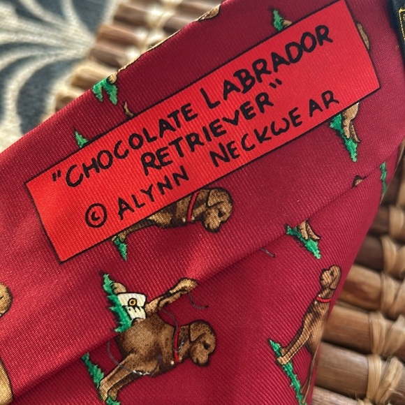 Chocolate Labrador Silk Tie by Alynn Neckwear – Made in USA
Preloved - Picture 4 of 7